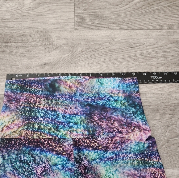 ONZIE Blue Purple Leggings S/M Galaxy Compression High Waisted‎ Workout  Wear - Picture 3 of 11